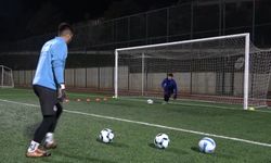 İmam ve esnaflar gençleri kötü alışkanlıklardan korumak için kulüp satın aldı