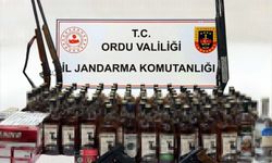 Jandarma ekiplerinden yılbaşı öncesi kaçak alkol ve sigara operasyonu: 2 gözaltı