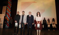 Kars'ta en çok kitap okuyanlara ödülleri verildi