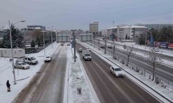 Malatya'da kar yağışı hayatı olumsuz etkiledi