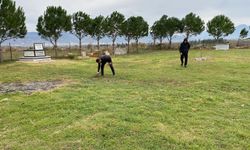 Osmaniye'de gençlerden örnek davranış: Bayrak yenilendi, çeşmeler onarıldı