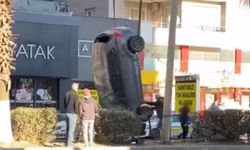 Otomobilin takla atıp ters döndüğü anlar kameraya yansıdı