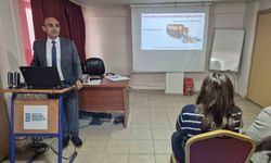 Prof. Dr. Selvi, tıbbi ve aromatik bitkilerin doğru kullanımını anlattı