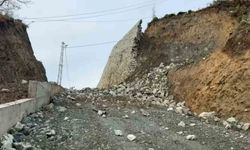 Rize'de istinat duvarı çöktü