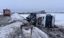 Şanlıurfa'da asit yüklü tanker devrildi: 1 yaralı