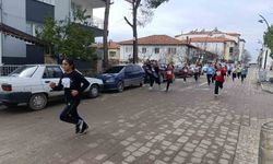 Selendi'de kros yarışı nefes kesti