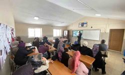 Akyaka'da annelere narkotik eğitimi