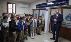 Aliağa Belediyesi Zabıta Müdürlüğü minik misafirlerini ağırladı