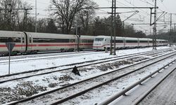 Almanya'da kar fırtınasında meydana gelen kazada 2 kişi öldü