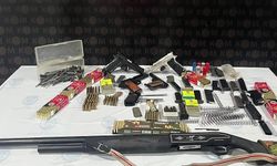 Amasya'da silah kaçakçılığı operasyonu: 5 ruhsatsız silah ve 600'den fazla fişek ele geçirildi