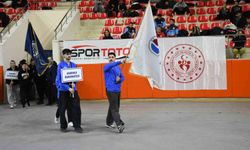 Anadolu Üniversitesi öğrencileri Kick Boks Şampiyonasından madalya ile döndü