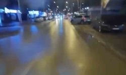 Aniden yola çıkan cip motosikletle böyle çarpıştı