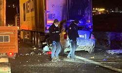 Ankara'da tıra çarpan aracın sürücüsü hayatını kaybetti