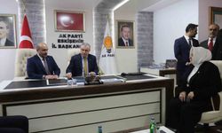 Bakan Bak AK Parti Eskişehir İl Başkanlığı'nı ziyaret etti
