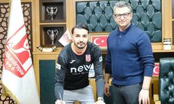 Balıkesirspor Muhammed Resul Yıldırım ve Mehmet Emre Yar'a imza attırdı