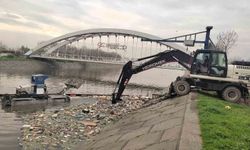 Bariyer sistemleriyle 16 bin kilogramdan fazla atığın denize ulaşması engellendi