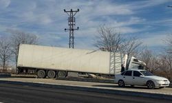 Batman'da tır ile minibüs çarpıştı: 6 yaralı