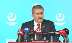 BBP Genel Başkanı Destici: 'Venezuela'daki operasyonun tek nedeni çökme sinyalleri veren ABD ekonomisine nefes aldırmak'