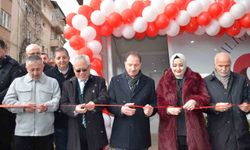 Bilecik'te İyiliğe Dokun Yardımlaşma ve Dayanışma Derneği dualarla açıldı