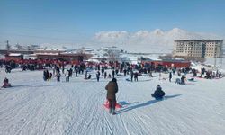 Bitlis'te kayak merkezine yoğun ilgi