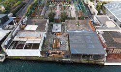 Boğaz hattında yıkımlar sürüyor: Beşiktaş'taki ünlü gece kulübünün kaçak kısımları yıkıldı
