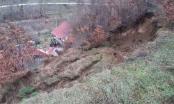 Bolu'da heyelan nedeniyle 3 ev boşaltıldı