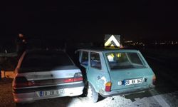 Buldan'da iki otomobil çarpıştı; 3 yaralı