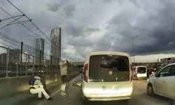 Bursa'da pes dedirten anlar: Motosikletliyle çarpıştı, ilk işi aracına bakmak oldu