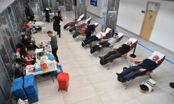 Büyükşehir ve ERÜ iş birliğinde düzenlenen kan bağışı kampanyasına belediye personelinden destek