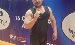 Denizlili halterci Hakan Dağ Türkiye şampiyonu