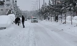 Dicle'de kar yağışı hayatı olumsuz etkiledi