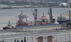 Dron saldırısına uğrayan gemi Samsun Limanı'na demirledi