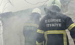 Edirne'de depo yangını büyümeden söndürüldü