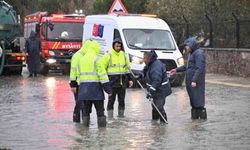 Ekiplerden sağanak yağışta yoğun mesai