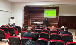 Erzincan'da umreci adaylarına seminer verildi