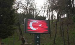 Esenler ay yıldızlı bayrağa büründü