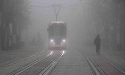 Eskişehirliler pazar sabahına sisle uyandı