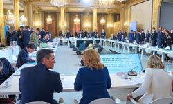 Fransa'daki Gönüllüler Koalisyonu Liderler Zirvesi başladı