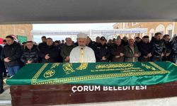 Gazeteci Cüneyt Özdemir'in annesi Çorum'da toprağa verildi