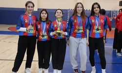 Gençler Badminton müsabakaları sona erdi