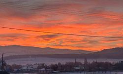 Gökyüzünde kızıl şölen