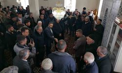 Hınıs'ta husumetli aileler ilçe protokolü ve kanaat önderlerinin araya girmesiyle barıştırıldı