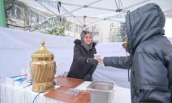 İnegöl Belediyesi'nden öğrencilere ücretsiz çorba ikramı