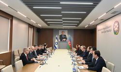 İsrail Dışişleri Bakanı Saar, Azerbaycan Dışişleri Bakanı Bayramov ile bir araya geldi