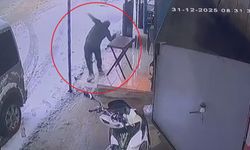 Kar yağışından dolayı kayganlaşan zemine ayağını atan yerle bir oldu