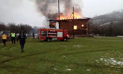 Karabük'te 450 yıllık ahşap cami alevlere teslim oldu