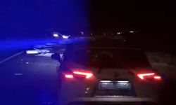 Karapınar'da çuval yüklü tırdan yola saçılan yükler trafiği aksattı