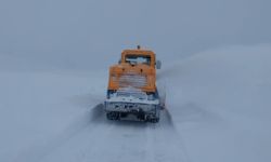 Kars'ta 143 köy yolu ulaşıma kapandı