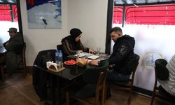 Kartepe'de yeni evli çiftlere ilk yıl jesti