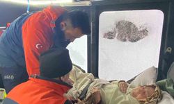 Kastamonu'da rahatsızlanan yaşlı kadını, AFAD ekipleri hastaneye ulaştırdı